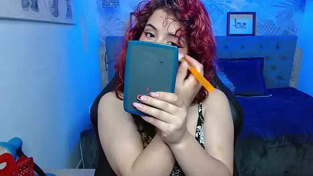 Lily tk online show from 10-10-25, 03:40