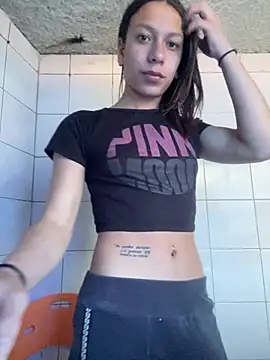 Snapshot of Tania_Gate chatting on 05-14-26, 10:40 Tania Gate online show from 05-14-26, 10:40