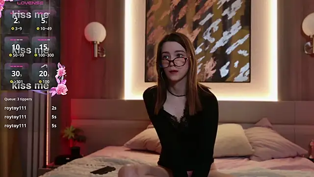 Alison kisss online show from 11-30-25, 02:40
