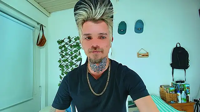 Snapshot of Gold_Loyal77 chatting on 02-16-26, 07:07 Gold Loyal77 online show from 02-16-26, 07:07