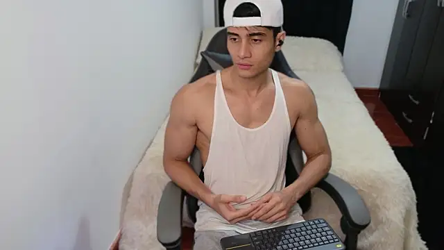 stylish men online show from 10-20-25, 01:55