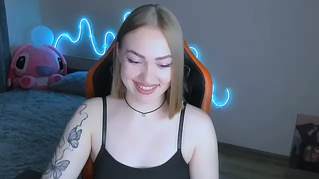 LaraKrein lk online show from 02-21-26, 12:29