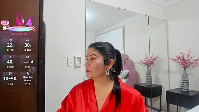 kiraGeiner online show from 02-10-26, 07:13