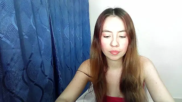 Snapshot of _MaiaRosse chatting on 04-14-26, 11:43 MaiaRosse online show from 04-14-26, 11:43