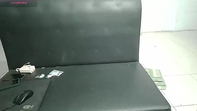 Owe chan online show from 12-04-25, 12:15