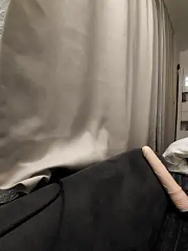 SexyJulia21 online show from 04-15-26, 05:02