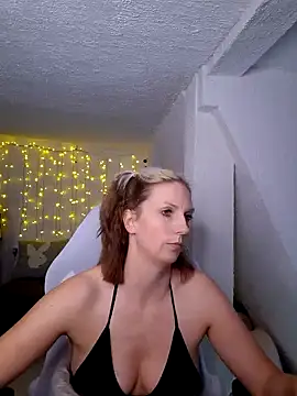 SexyJulia21 online show from 02-27-25, 11:50