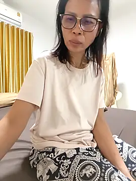 Mama Eva 1 online show from 12-23-25, 12:33