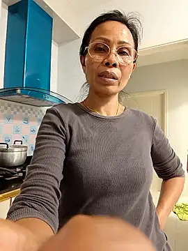 Mama Eva 1 online show from 04-25-26, 02:36