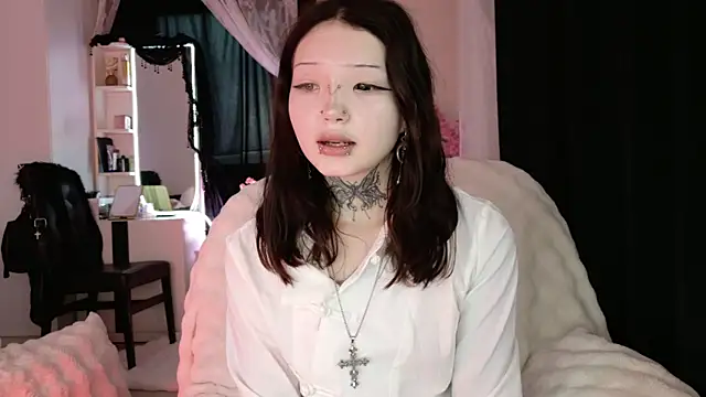 Snapshot of Lein_Bone chatting on 05-23-26, 12:31 Lein Bone online show from 05-23-26, 12:31