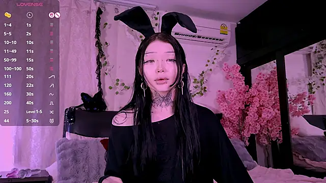 Lein Bone online show from 10-30-25, 12:09