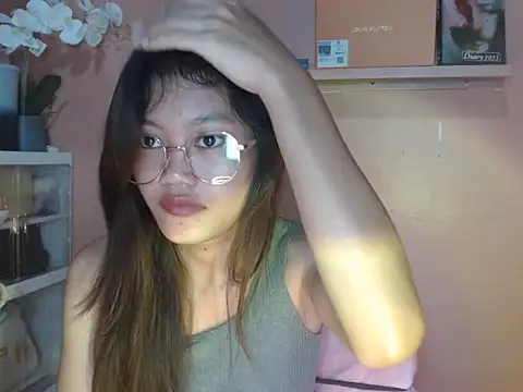 Snapshot of skinny_gracie chatting on 09-27-25, 12:50 skinny gracie online show from 09-27-25, 12:50