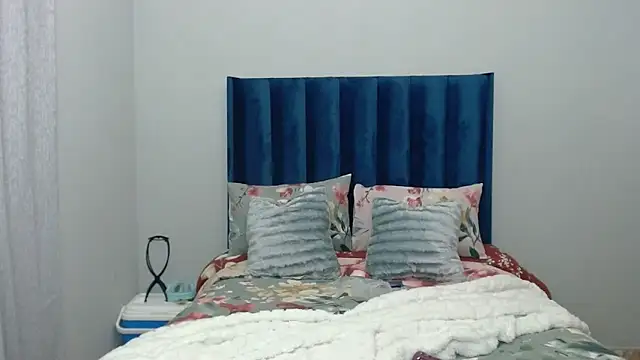 Candycrush2555 online show from 03-27-26, 03:59