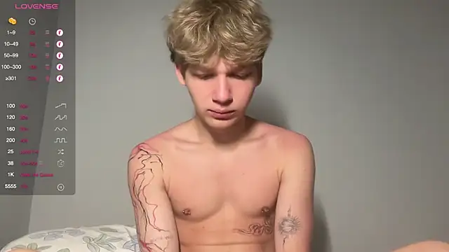 Snapshot of walter_cute chatting on 02-20-26, 09:50 walter cute online show from 02-20-26, 09:50