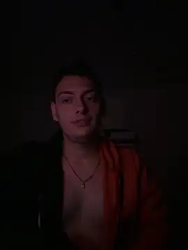 Hotdatev9 online show from 10-19-25, 07:49