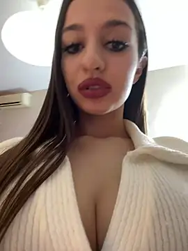 Snapshot of Anyssia chatting on 05-18-26, 02:00 Anyssia online show from 05-18-26, 02:00