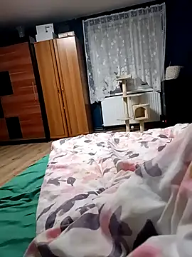 Snapshot of KissMeAss9387 chatting on 10-25-25, 08:42 KissMeAss9387 online show from 10-25-25, 08:42