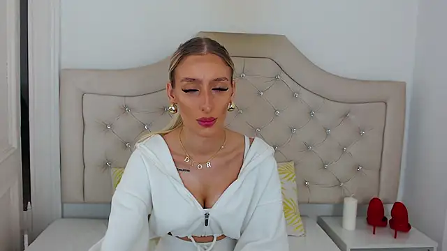 NatalieSensual online show from 10-08-25, 07:10