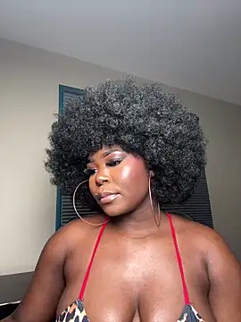 WomanNextdoor1 online show from 02-01-26, 04:44