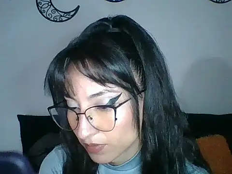 Snapshot of a_miss chatting on 09-13-25, 05:57 a miss online show from 09-13-25, 05:57