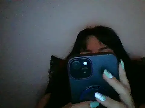 Snapshot of a_miss chatting on 09-28-25, 02:40 a miss online show from 09-28-25, 02:40