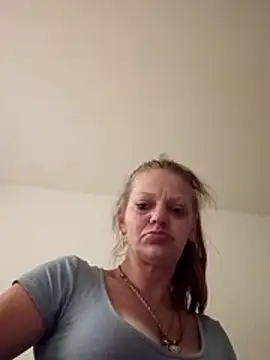 IrishGoddess69247 online show from 02-24-26, 09:43