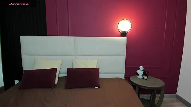 Snapshot of Jill_Smith chatting on 11-20-25, 01:17 Jill Smith online show from 11-20-25, 01:17