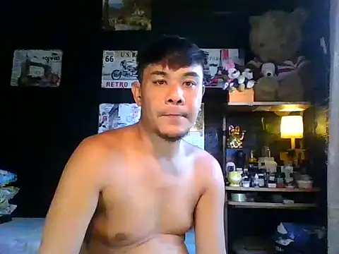 Snapshot of Jheboi69xxx chatting on 10-15-25, 04:00 Jheboi69xxx online show from 10-15-25, 04:00