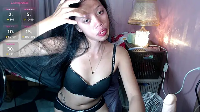 kourtneyluv  online show from 06-18-26, 05:28
