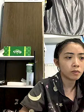 Minee1202 online show from 10-31-25, 04:42