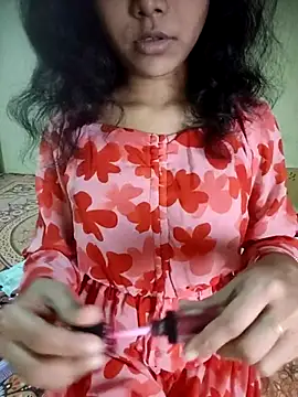 Snapshot of Snaya-baby chatting on 10-12-25, 12:17 Snaya-baby online show from 10-12-25, 12:17