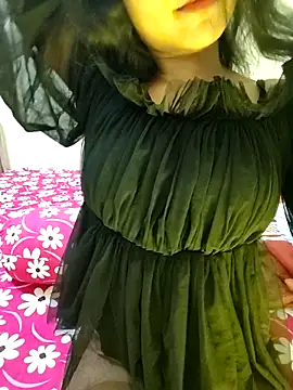 Snapshot of Snaya-baby chatting on 09-14-25, 05:57 Snaya-baby online show from 09-14-25, 05:57