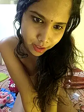 Snapshot of Snaya-baby chatting on 09-17-25, 02:46 Snaya-baby online show from 09-17-25, 02:46