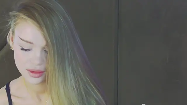 MarilynNova online show from 04-25-26, 04:26