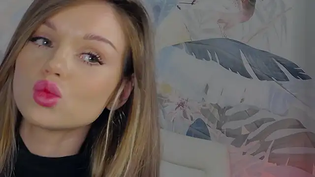 MarilynNova online show from 11-12-25, 04:27