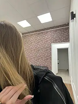 Snapshot of MarilynNova chatting on 02-04-26, 05:02 MarilynNova online show from 02-04-26, 05:02