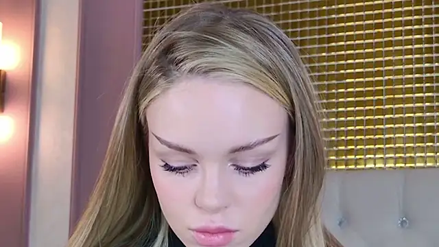 MarilynNova online show from 03-29-26, 05:53