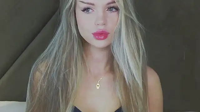 MarilynNova online show from 04-11-26, 04:31