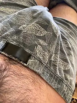 MuzzyFacing online show from 04-15-26, 12:10