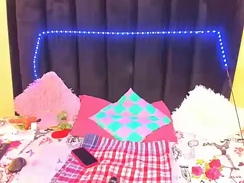 AmazingDarkDoll online show from 02-12-26, 06:24