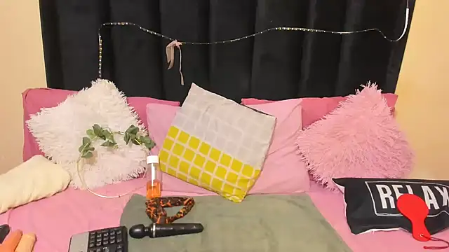 AmazingDarkDoll online show from 02-23-26, 05:46