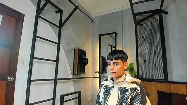 Dani mc1 online show from 11-04-25, 11:47