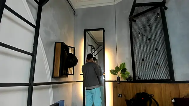 Dani mc1 online show from 10-25-25, 11:31