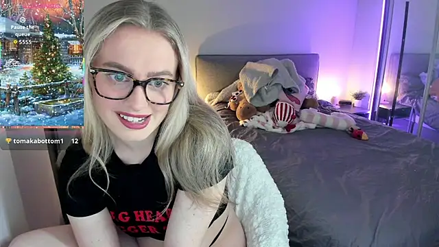 jjulietterose online show from 12-04-25, 10:09