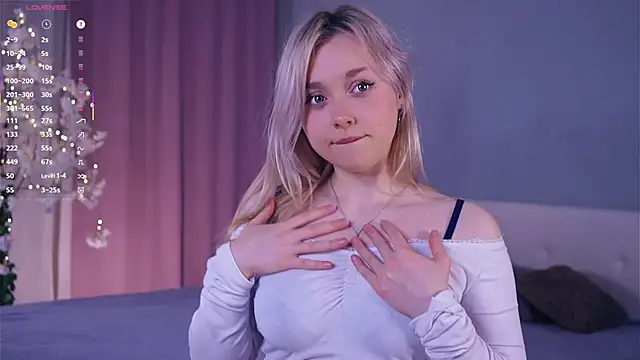 AccaCroyle online show from 03-31-26, 06:32