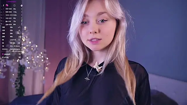 AccaCroyle online show from 04-13-26, 05:39