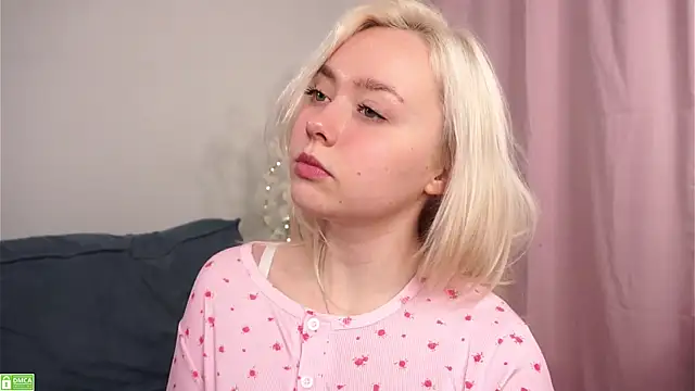 AccaCroyle online show from 11-17-25, 09:19