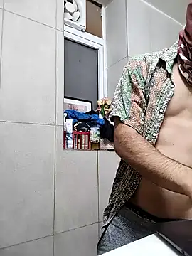 Snapshot of mrmasseur06 chatting on 07-01-26, 06:41 mrmasseur06 online show from 07-01-26, 06:41