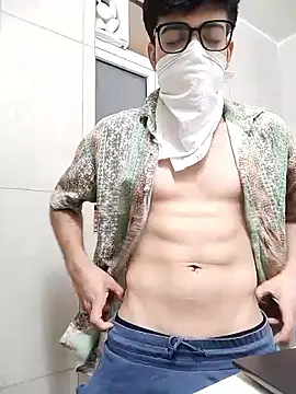 Snapshot of mrmasseur06 chatting on 05-25-26, 06:50 mrmasseur06 online show from 05-25-26, 06:50