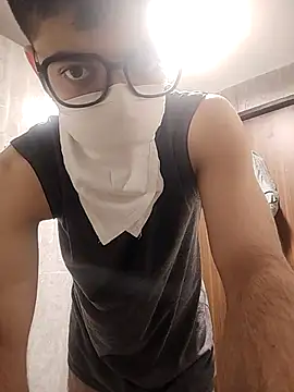 mrmasseur06 online show from 01-10-26, 08:04